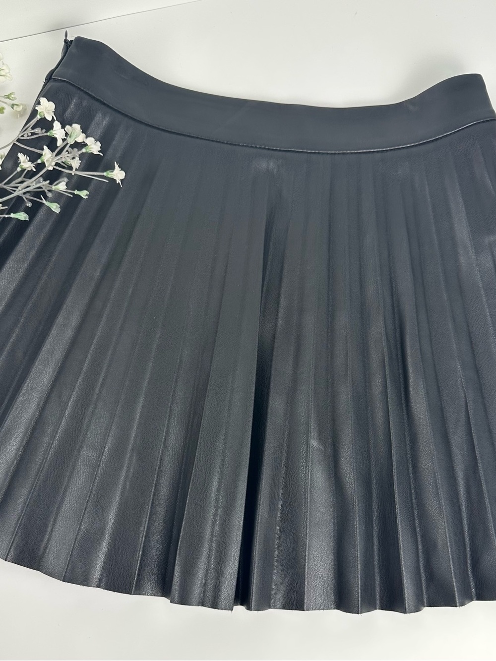 Mango MNG Black Pleated Faux Leather Mini Skirt Size S / US 5 - Picture 10 of 16